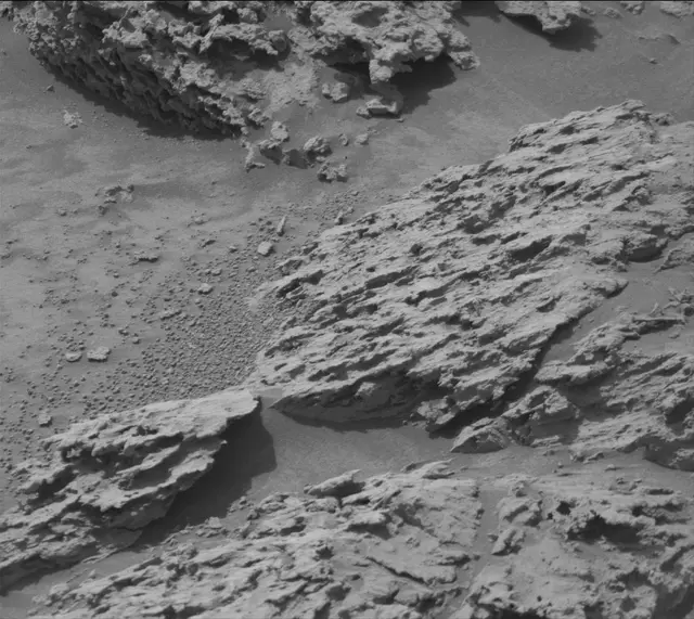 Sol 3542: Mast Camera (Mastcam)