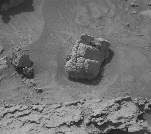 Sol 3542: Mast Camera (Mastcam)