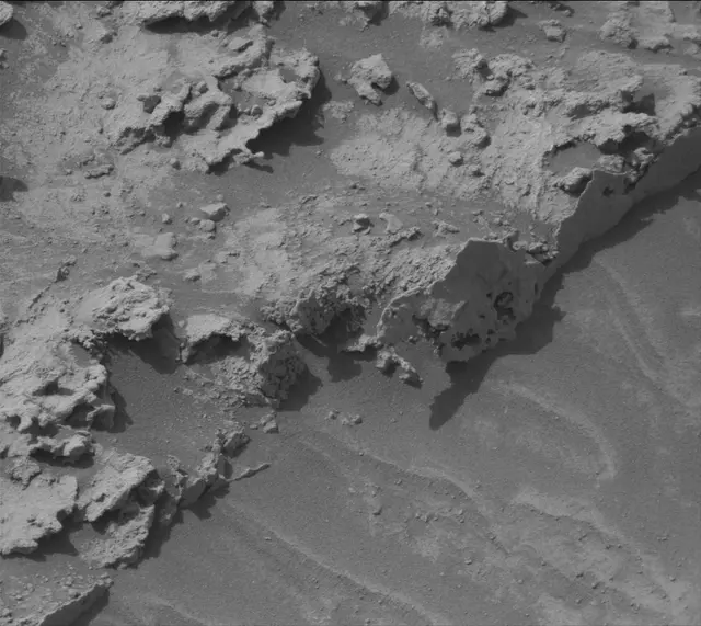 Sol 3542: Mast Camera (Mastcam)