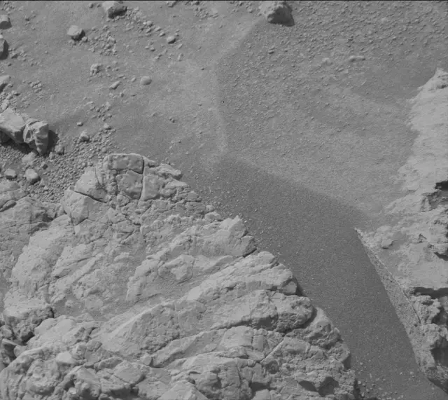 Sol 3542: Mast Camera (Mastcam)