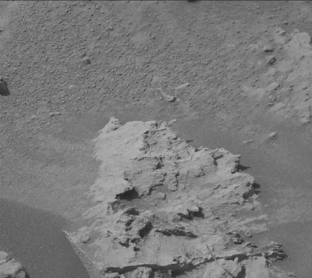 Sol 3542: Mast Camera (Mastcam)