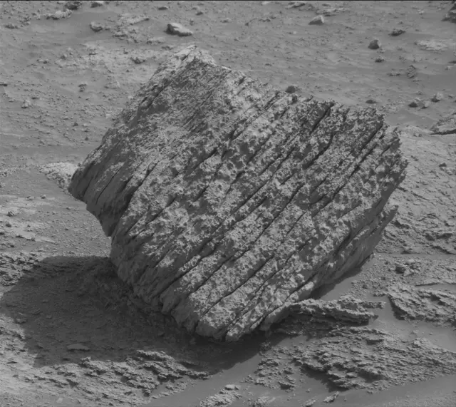 Sol 3542: Mast Camera (Mastcam)