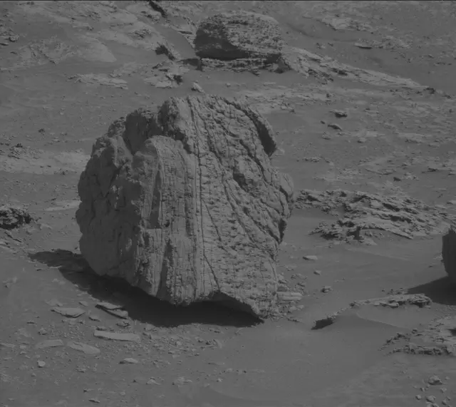 Sol 3544: Mast Camera (Mastcam)