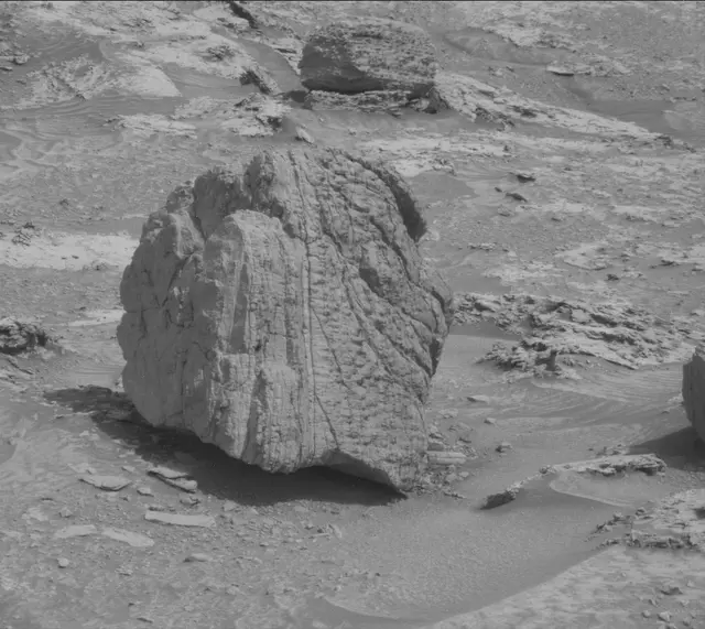 Sol 3544: Mast Camera (Mastcam)