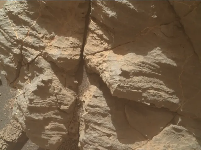 Sol 3544: Mars Hand Lens Imager (MAHLI)