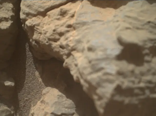 Sol 3544: Mars Hand Lens Imager (MAHLI)