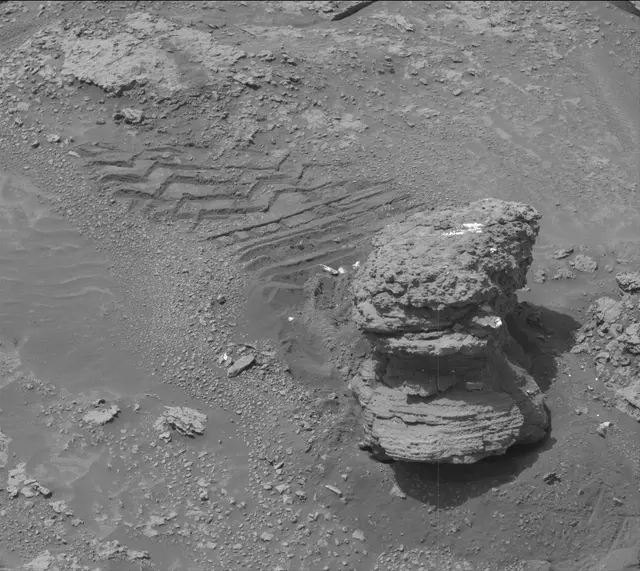 Sol 3545: Mast Camera (Mastcam)