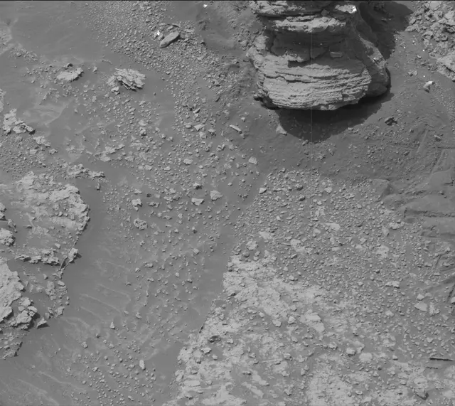 Sol 3545: Mast Camera (Mastcam)