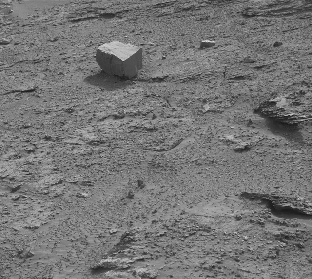 Sol 3546: Mast Camera (Mastcam)