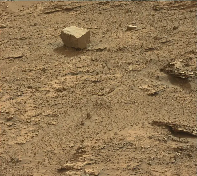 Sol 3546: Mast Camera (Mastcam)