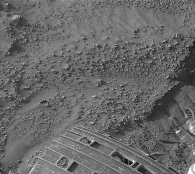 Sol 3546: Mast Camera (Mastcam)