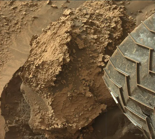 Sol 3546: Mast Camera (Mastcam)