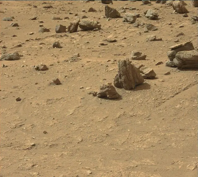 Sol 3549: Mast Camera (Mastcam)
