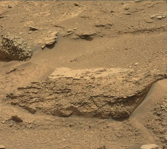 Sol 3549: Mast Camera (Mastcam)
