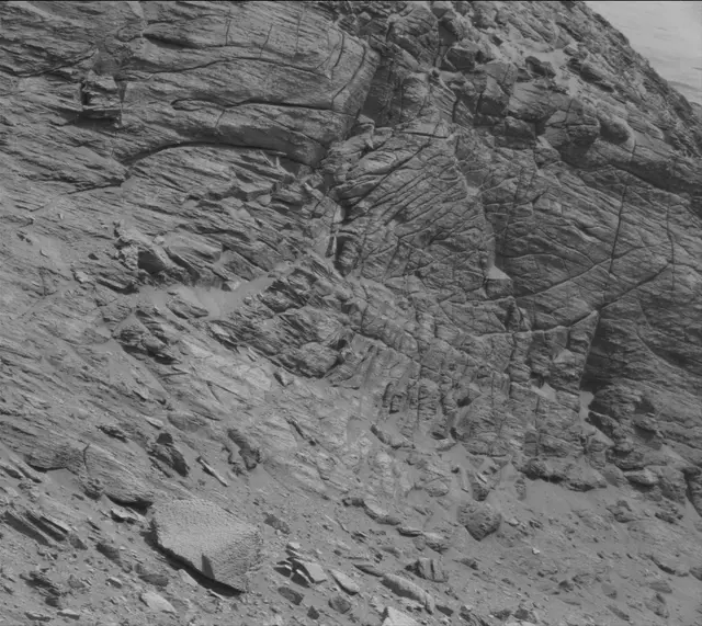 Sol 3551: Mast Camera (Mastcam)