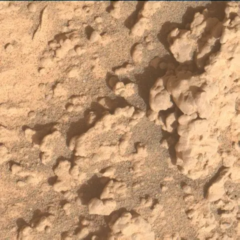 Sol 3551: Mars Hand Lens Imager (MAHLI)