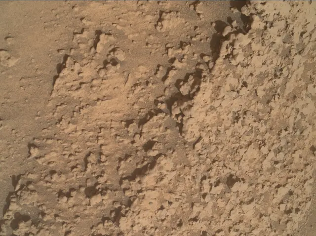 Sol 3551: Mars Hand Lens Imager (MAHLI)