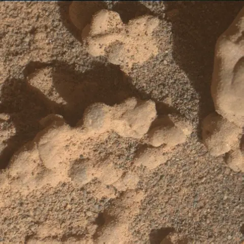 Sol 3551: Mars Hand Lens Imager (MAHLI)