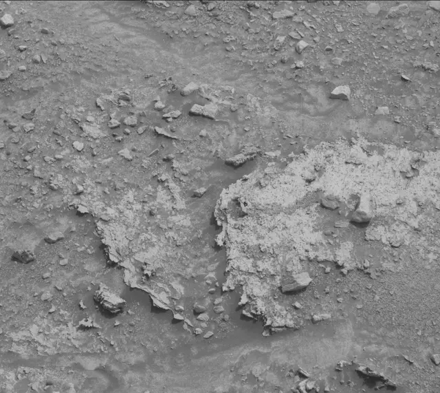 Sol 3553: Mast Camera (Mastcam)