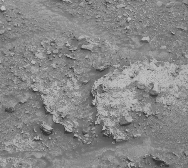 Sol 3553: Mast Camera (Mastcam)