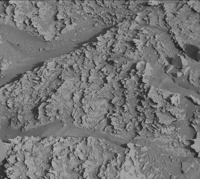 Sol 3553: Mast Camera (Mastcam)