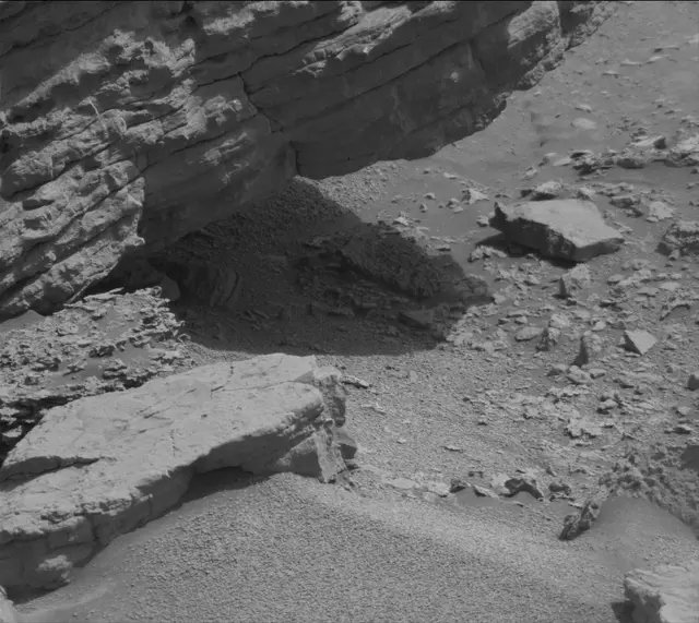 Sol 3553: Mast Camera (Mastcam)