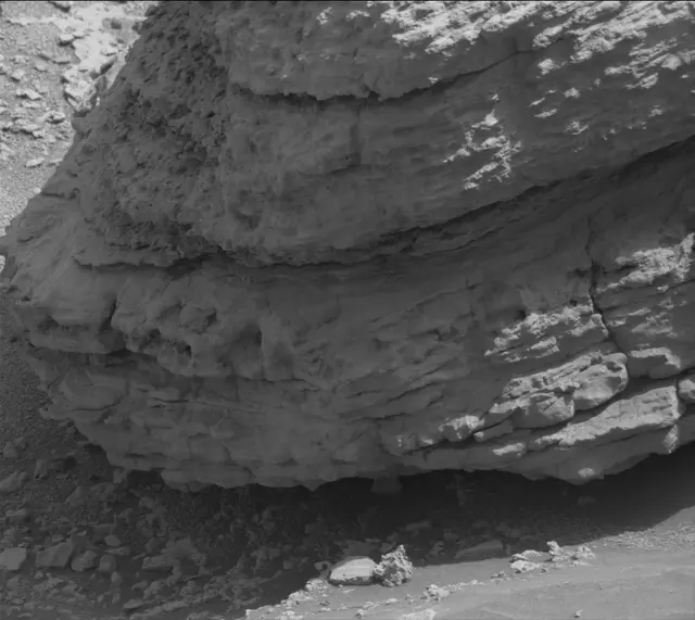 Sol 3553: Mast Camera (Mastcam)