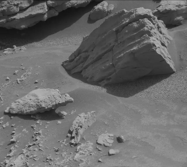 Sol 3553: Mast Camera (Mastcam)