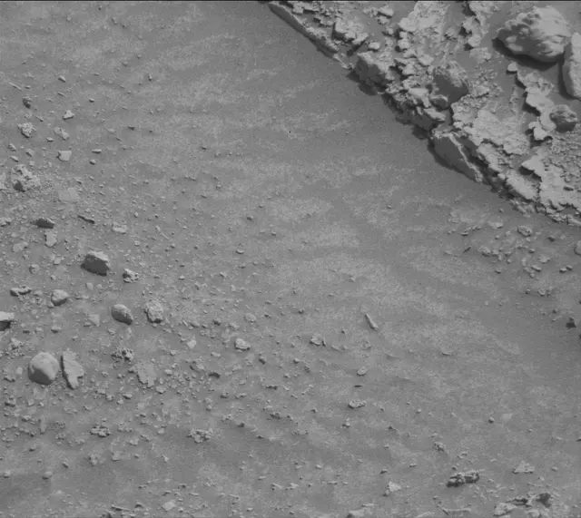 Sol 3553: Mast Camera (Mastcam)