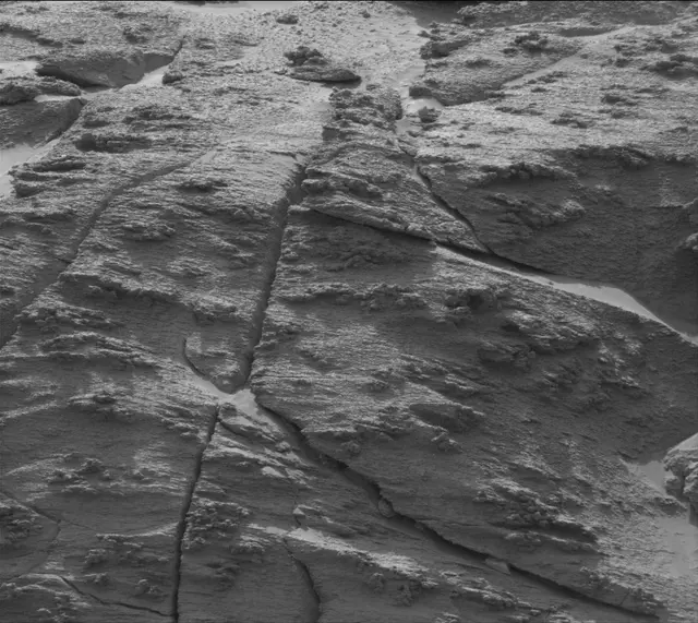 Sol 3553: Mast Camera (Mastcam)