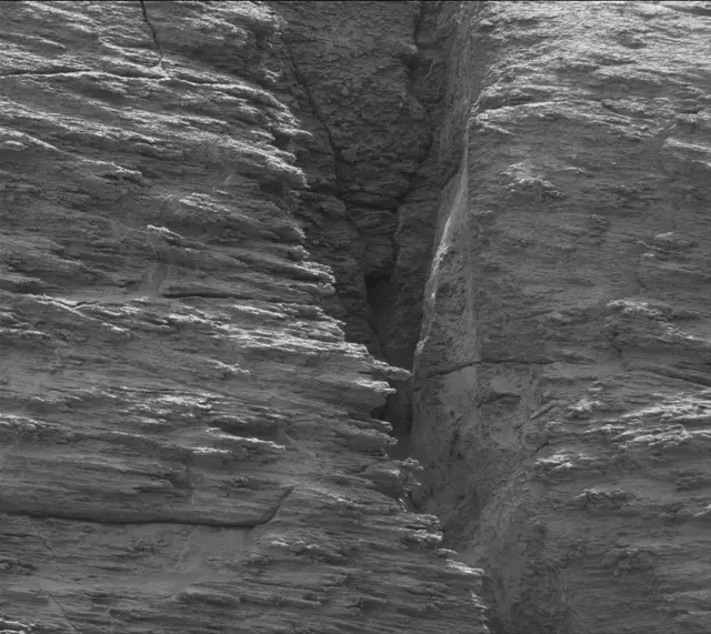 Sol 3553: Mast Camera (Mastcam)