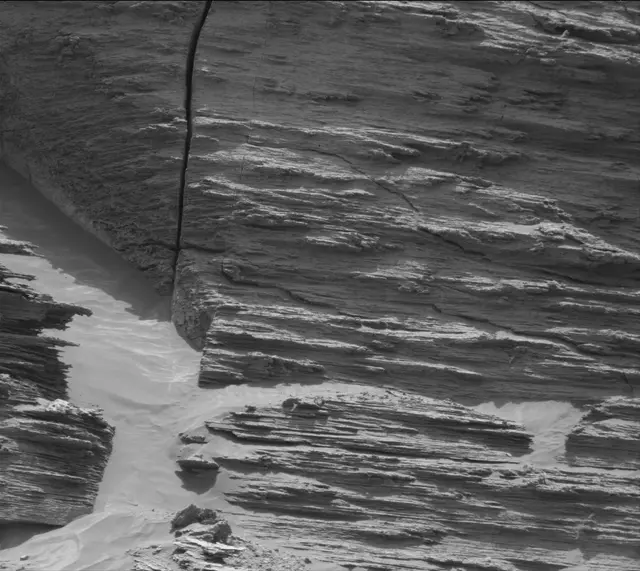 Sol 3553: Mast Camera (Mastcam)