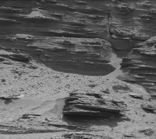 Sol 3553: Mast Camera (Mastcam)