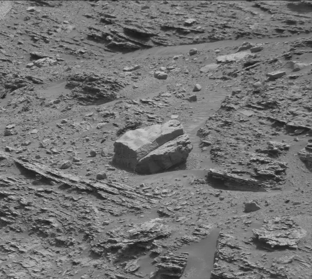 Sol 3553: Mast Camera (Mastcam)