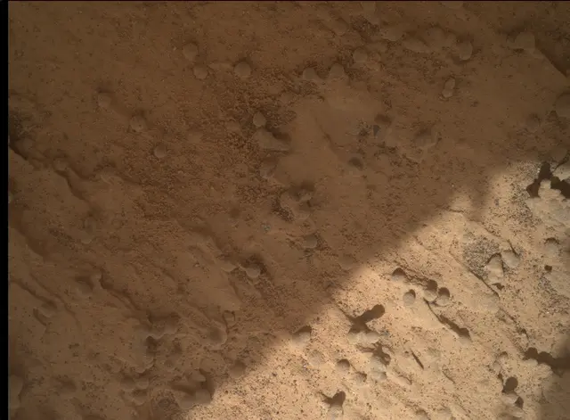 Sol 3553: Mars Hand Lens Imager (MAHLI)
