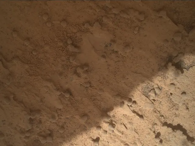 Sol 3553: Mars Hand Lens Imager (MAHLI)