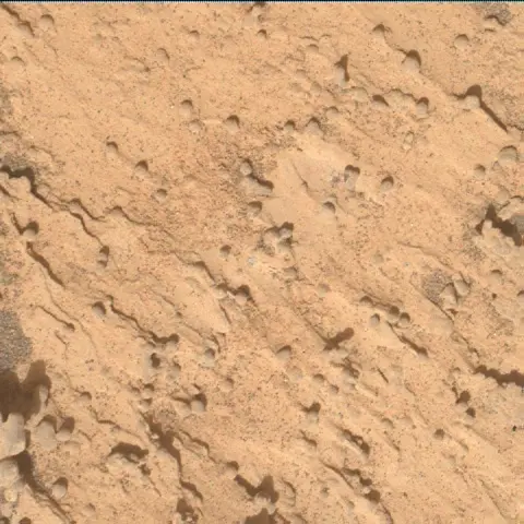 Sol 3553: Mars Hand Lens Imager (MAHLI)
