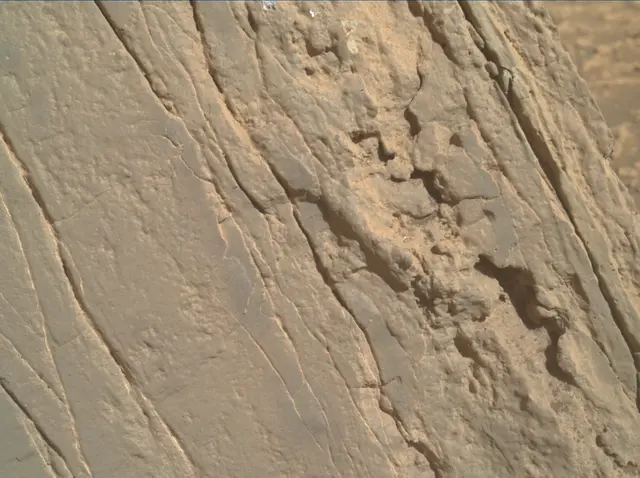 Sol 3553: Mars Hand Lens Imager (MAHLI)