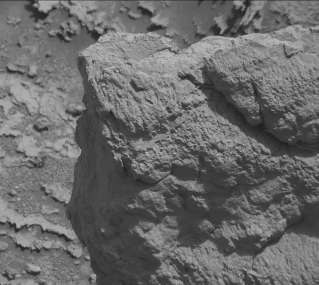Sol 3555: Mast Camera (Mastcam)