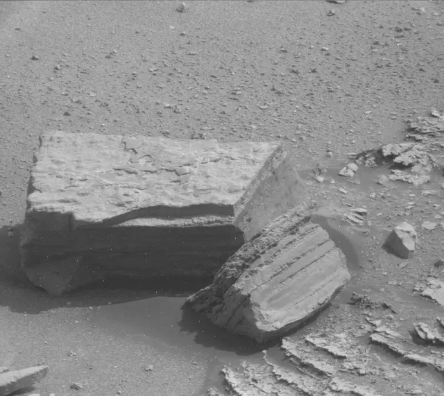 Sol 3555: Mast Camera (Mastcam)
