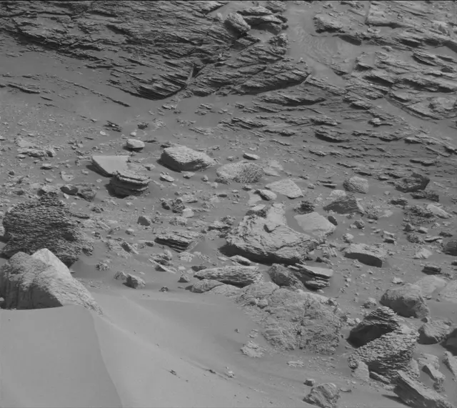 Sol 3555: Mast Camera (Mastcam)