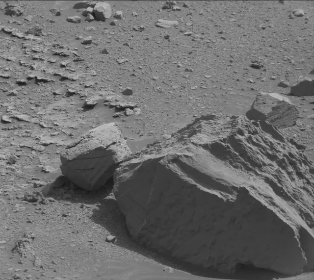 Sol 3555: Mast Camera (Mastcam)