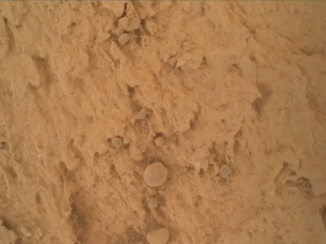 Sol 3555: Mars Hand Lens Imager (MAHLI)