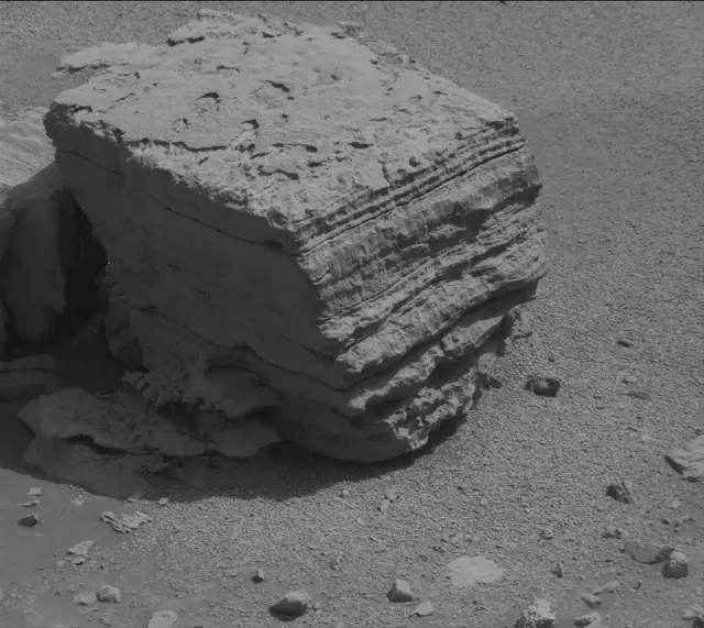 Sol 3558: Mast Camera (Mastcam)