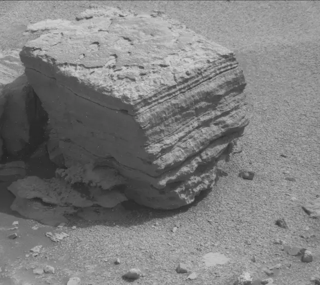 Sol 3558: Mast Camera (Mastcam)