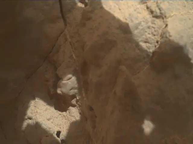 Sol 3558: Mars Hand Lens Imager (MAHLI)