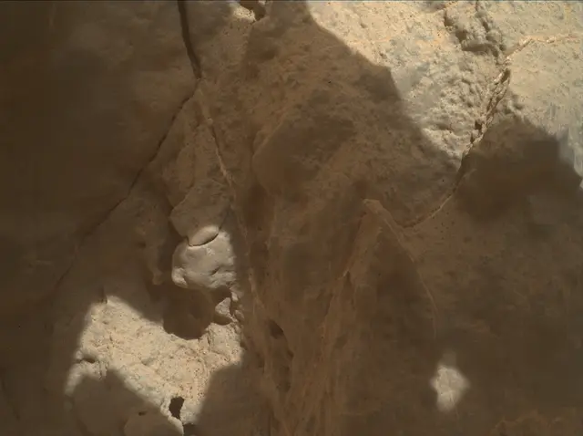 Sol 3558: Mars Hand Lens Imager (MAHLI)