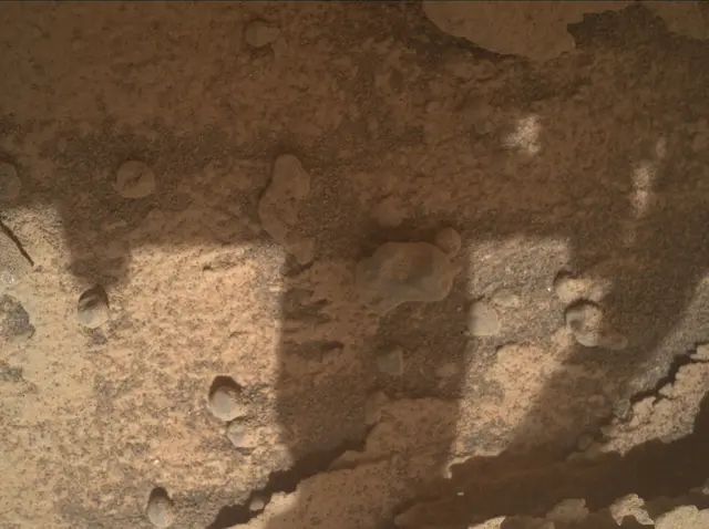 Sol 3560: Mars Hand Lens Imager (MAHLI)