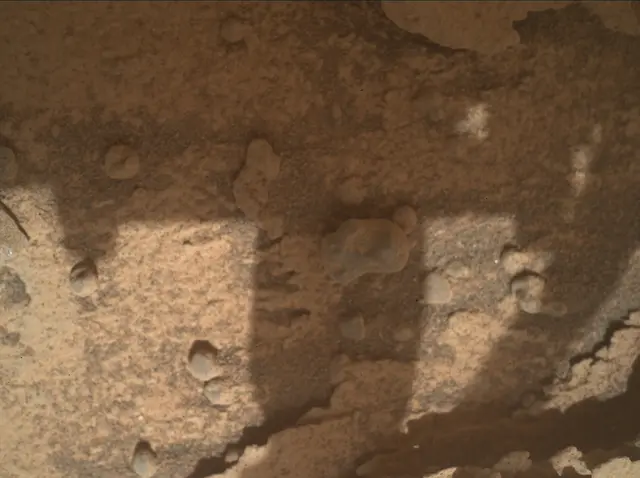 Sol 3560: Mars Hand Lens Imager (MAHLI)