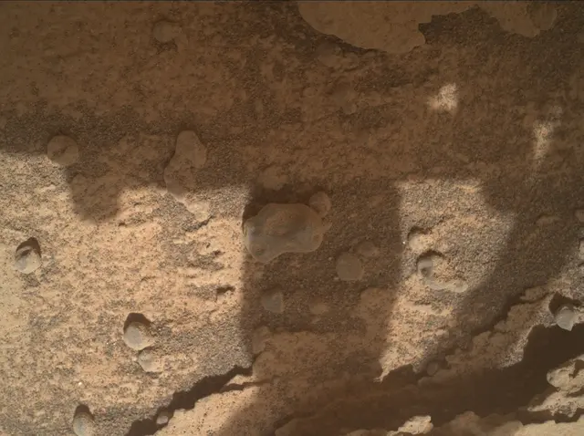 Sol 3560: Mars Hand Lens Imager (MAHLI)